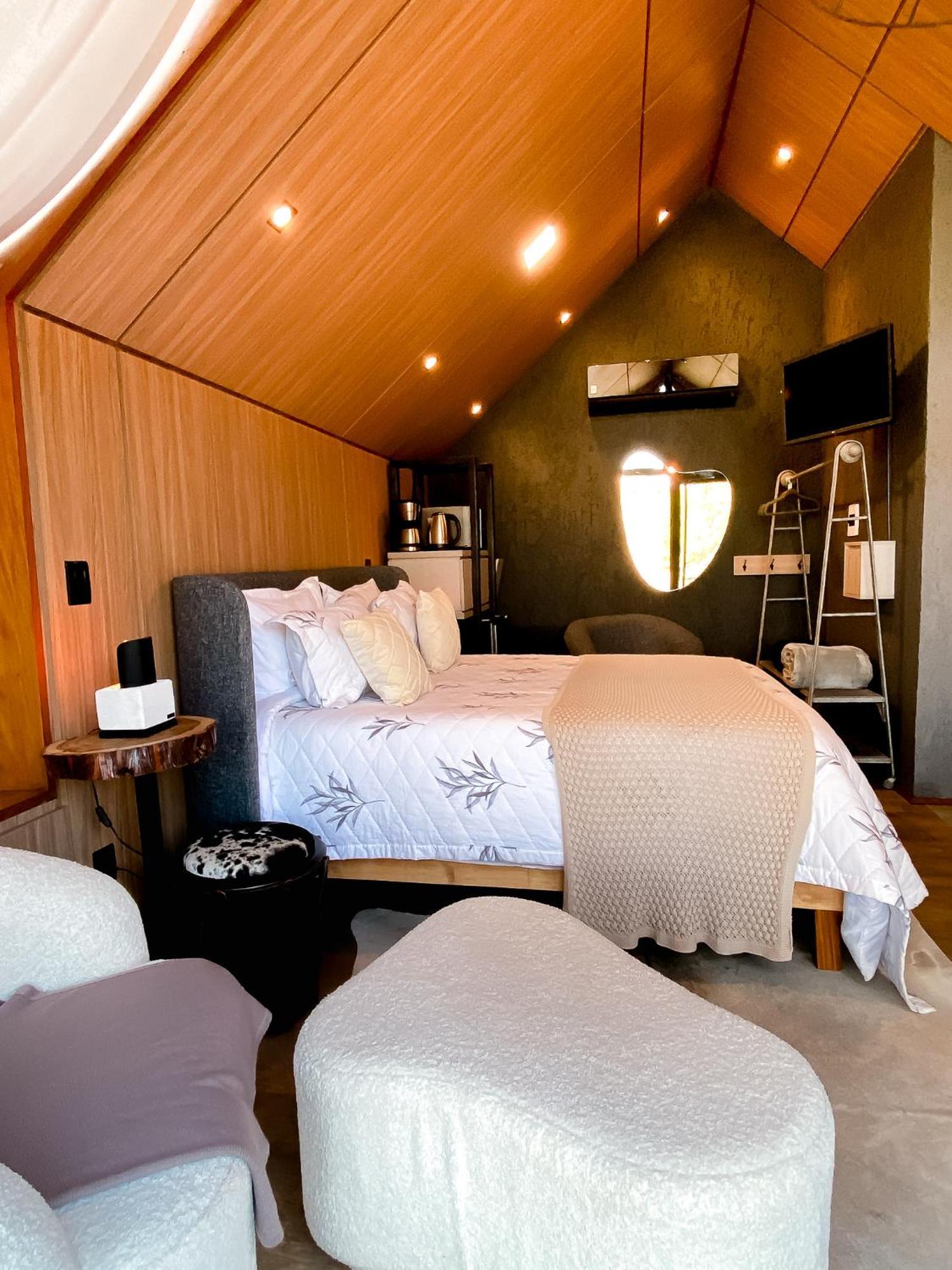 Celeiro Village Lodge *
